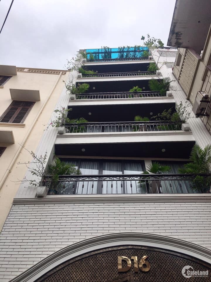 Bán nhà mặt phố Phan Văn Trường, quận Cầu Giấy 73 m2 x 4 tầng, 6m mặt tiền