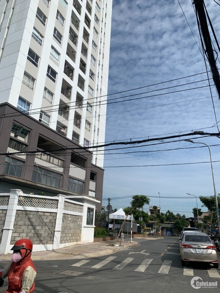 Bán nhà 50m2 hẻm xe hơi tránh ngay Novaland Hòa Bình, Tân Phú  giá chỉ 4.6 tỷ.