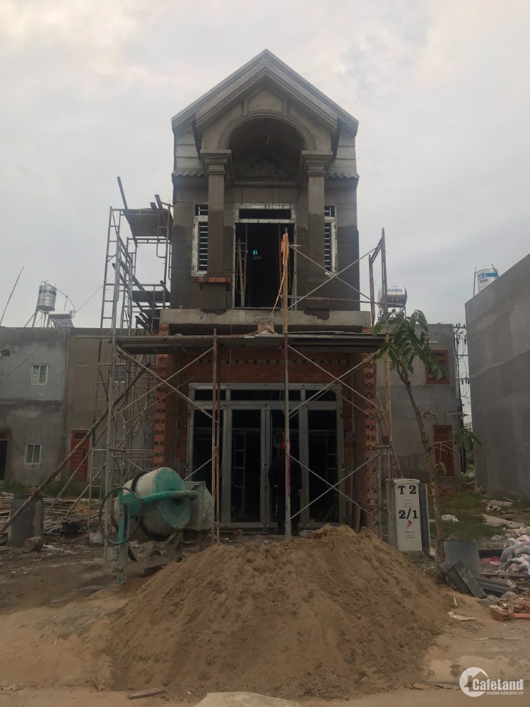 Bán căn nhà đang hoàn thiện trong khu nhà ở Gia Thịnh Phát thái bình dương.
