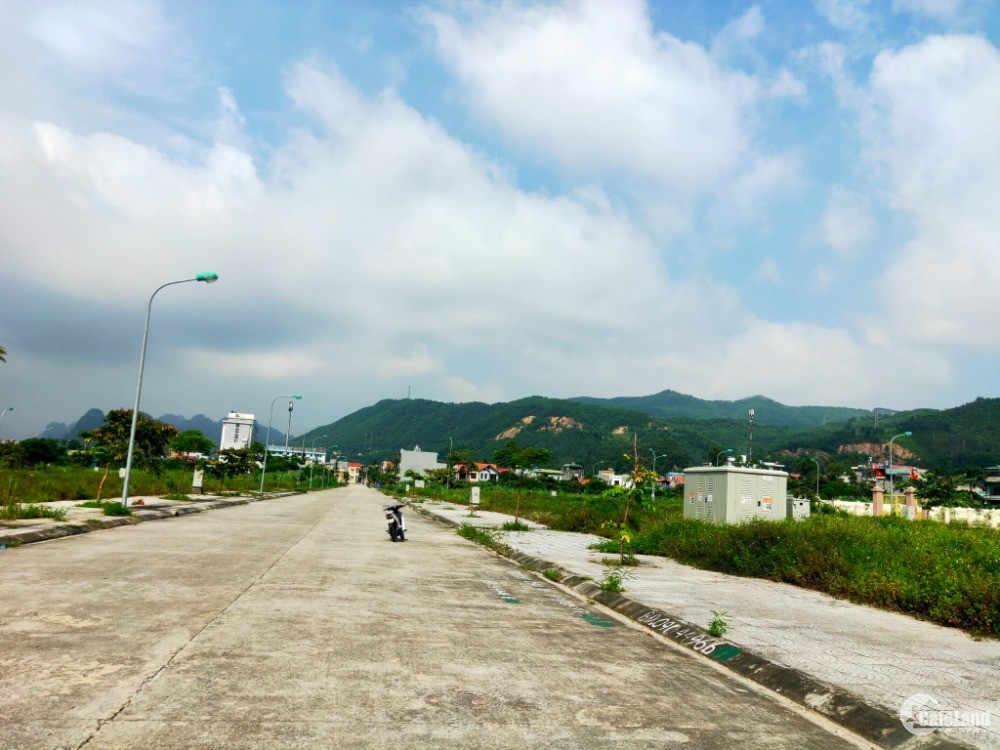 Bán gấp ô trục 21m KĐT Km8 Quang Hanh. Giá đẹp từ chính chủ