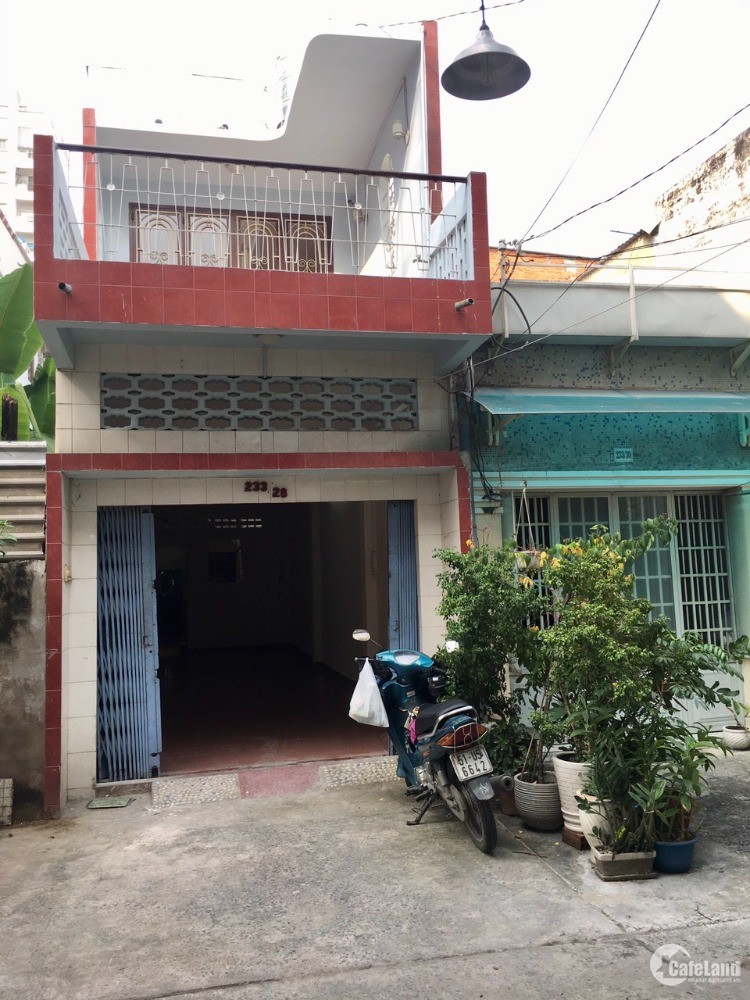 Cho thuê nhà nguyên căn HXH đường Nguyễn Trãi Q1, DT:120m2