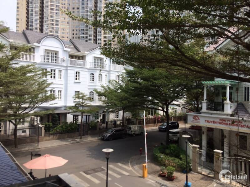 Biệt thự Saigon Pearl cần bán, sổ hồng, DT 147m2, 3 tầng, 1 hầm, giá 58 tỷ
