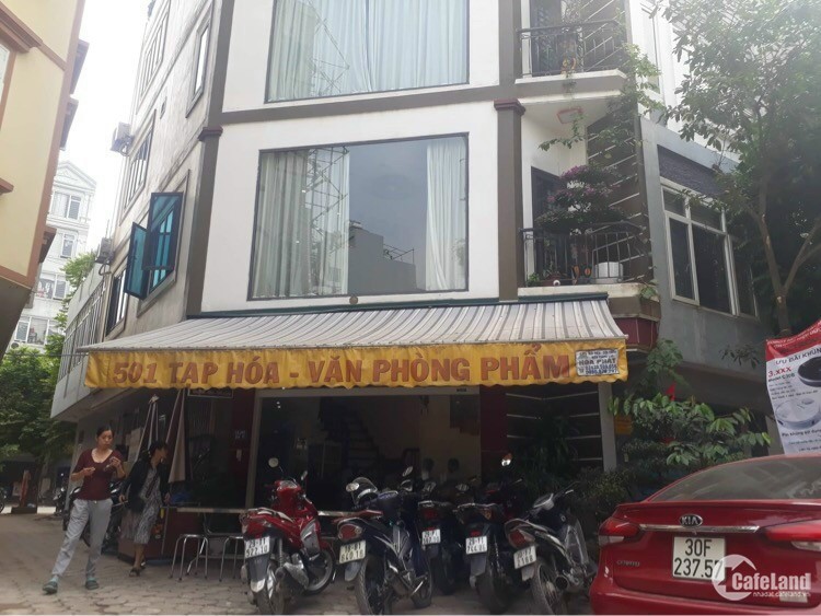 Nhà lô góc 5 tầng khu dịch vụ Đào Đất, Hàng Bè, Mậu Lương, Hà Đông.