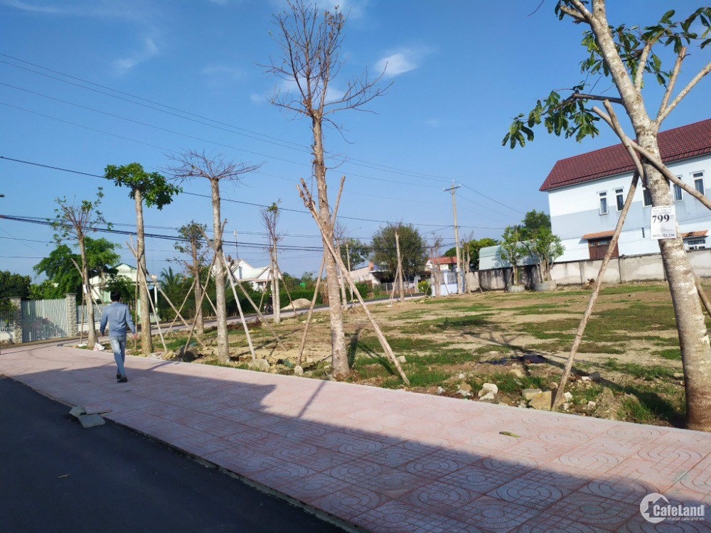 Bán lô đất mặt tiền đường 20m hiện hữu, trung tâm tx Phú Mỹ, BRVT