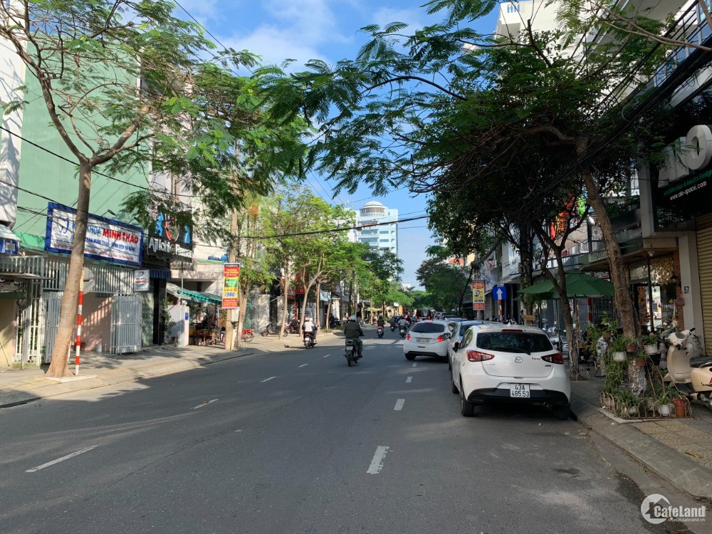 Bán lỗ căn nhà mặt tiền đường Nguyễn Chí Thanh trung tâm quận Hải Châu, Đà Nẵng
