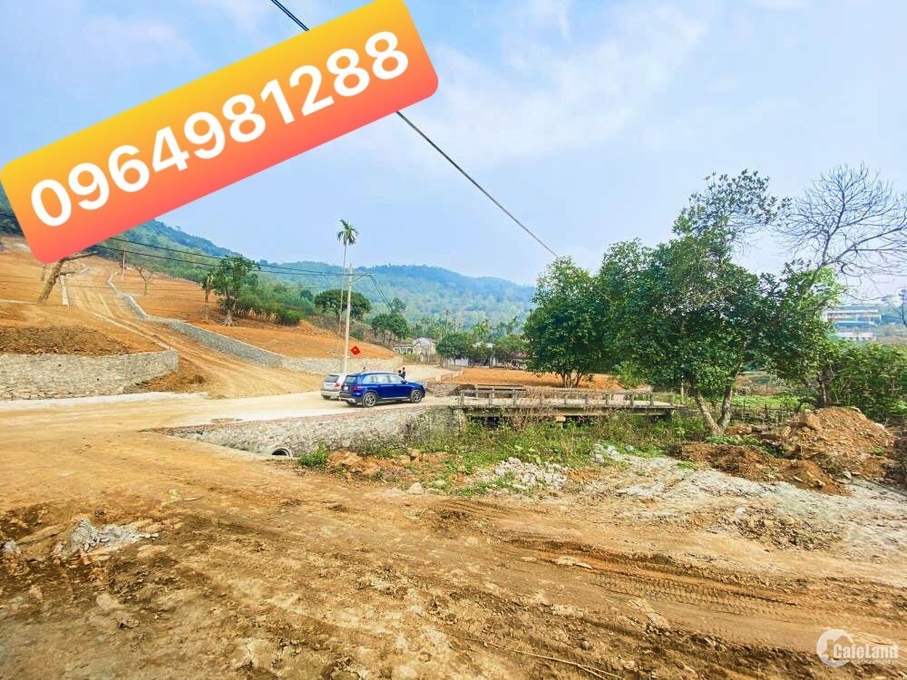Bán đất mặt trục Phú Mãn rộng 12m, huyện Quốc Oai, HN giá 4tr6/m2.