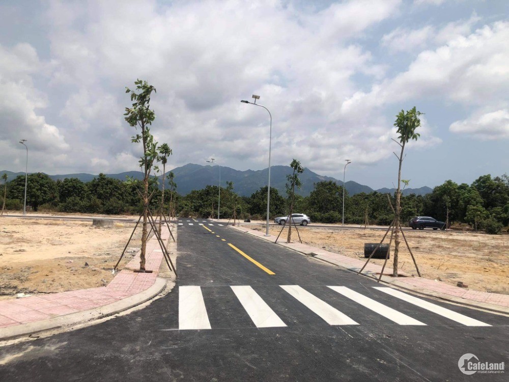 2.	SALE sập sàn giá đất tại Cam Lâm , đường Qh 40M CHỈ 650tr sở hữu ngay