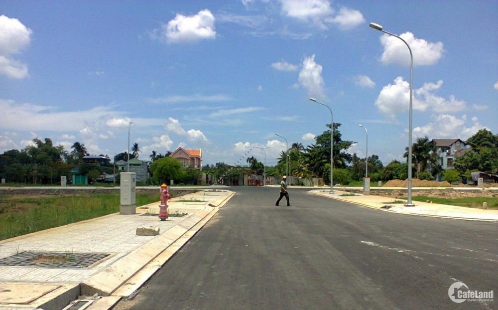 Bán gấp lô 2 lô đất mặt tiền đường Nguyễn Trung Trực, SHR.
