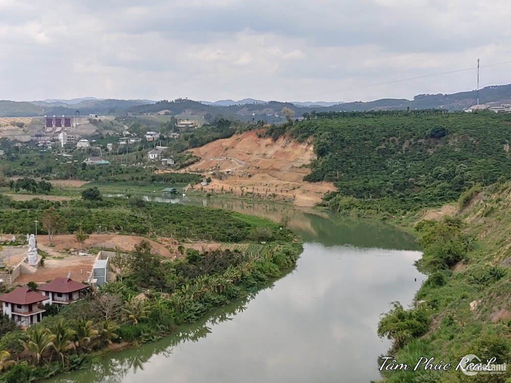 Bán 2.2 sào đất có 1000m thổ cư,View sông Đa Nhim,QL20 Đại Ninh,Đức Trọng,5 tỷ 6