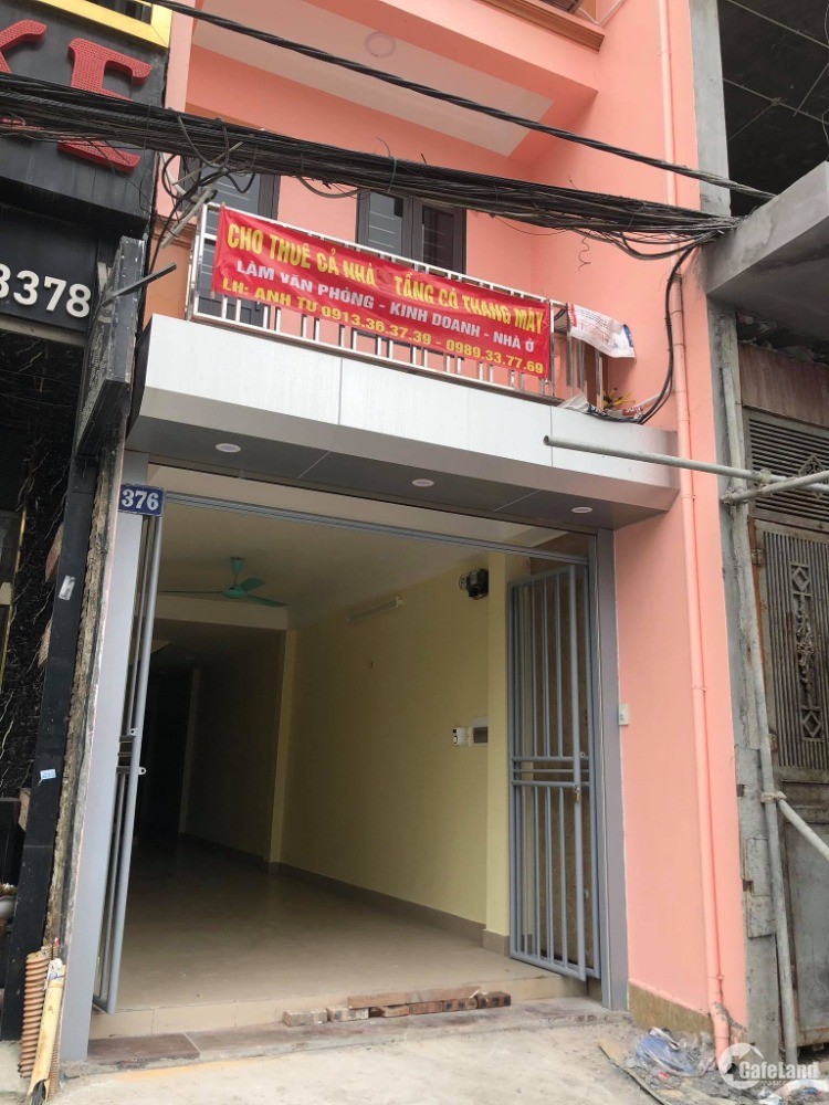 Cho thuê mặt bằng kinh doanh,văn phòng Mặt Phố 250m2 Quận Hoàng Mai có thang máy