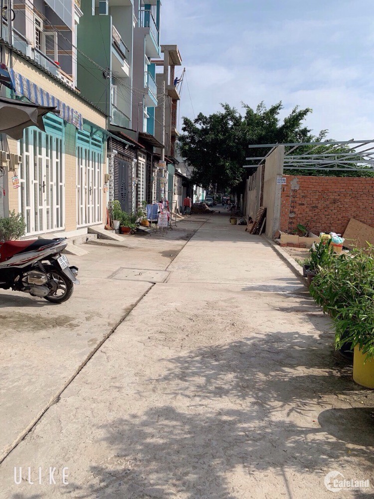 Nhà bán gấp tại Quận Bình Tân, P. BHH B, giá mềm cho các bạn liên hệ nhanh