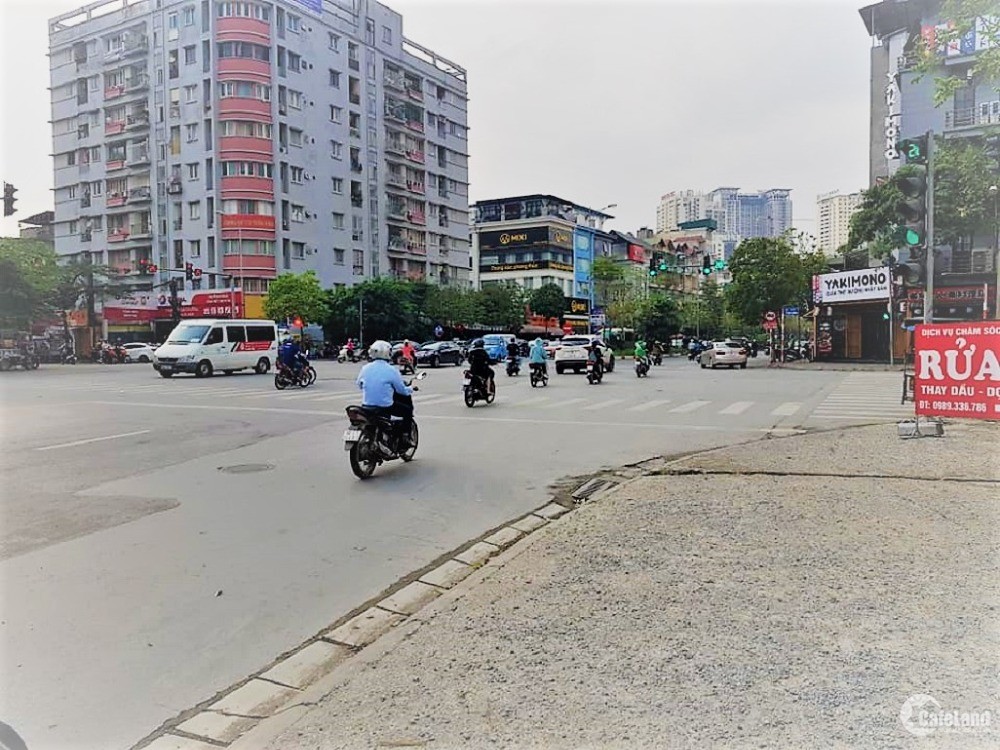Bán nhà mặt phố Nguyễn Hoàng. Lô góc, vỉa hè, ô tô, KD. 90m2 MT7m 22 tỷ