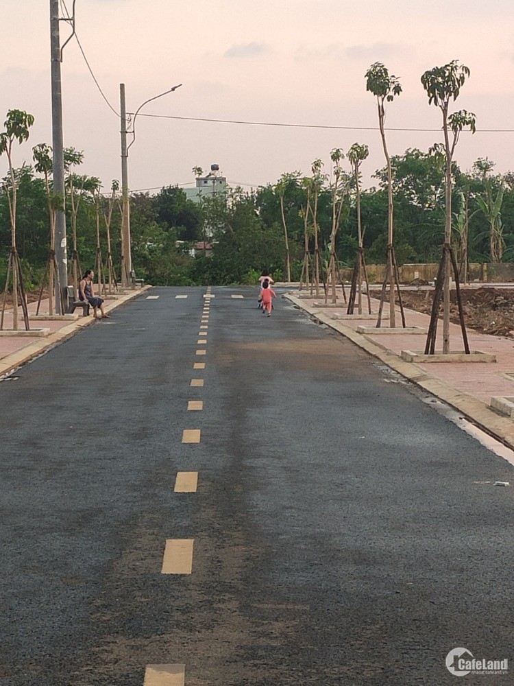 Bán lô đất thổ cư tại thị trấn Chư Sê, gần trường học, công viên, giá 715 triệu