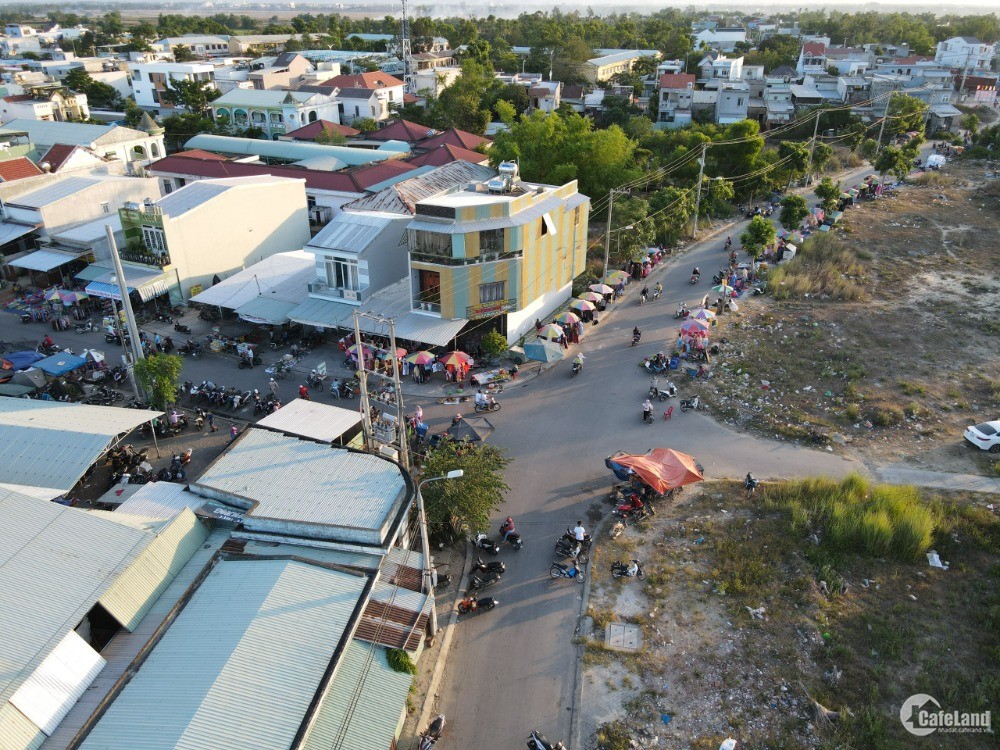 Gia đình chủ định cư nước ngoài, gửi bán lô đất chợ Điện Nam, sổ đỏ chính chủ,