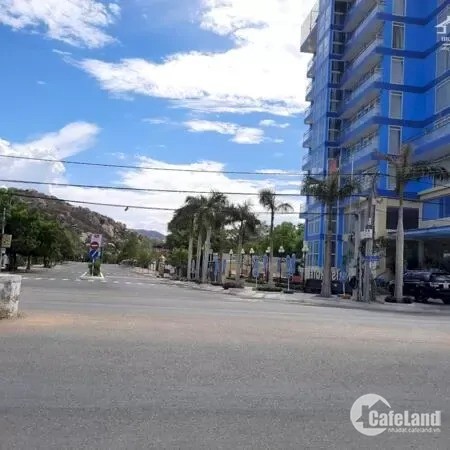Giá rẻ bất ngờ đất biển 100m2  Yên Ninh gần Khách sạn Sunrise Ninh Thuận