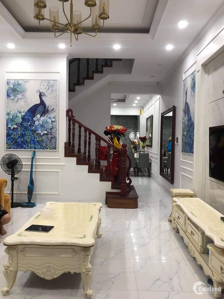 Bán nhà Lê Văn Lương, 75m, biệt thự mini cực đẹp. 8,35 tỷ.
