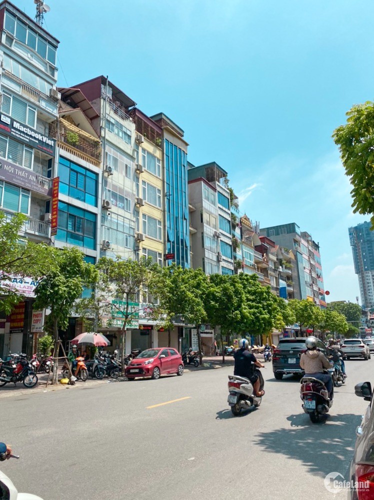 Bán nhà phố Nguyễn Văn Huyên, DT 62m2, xây 8 tầng, THANG MÁY, giá 14.9 tỷ