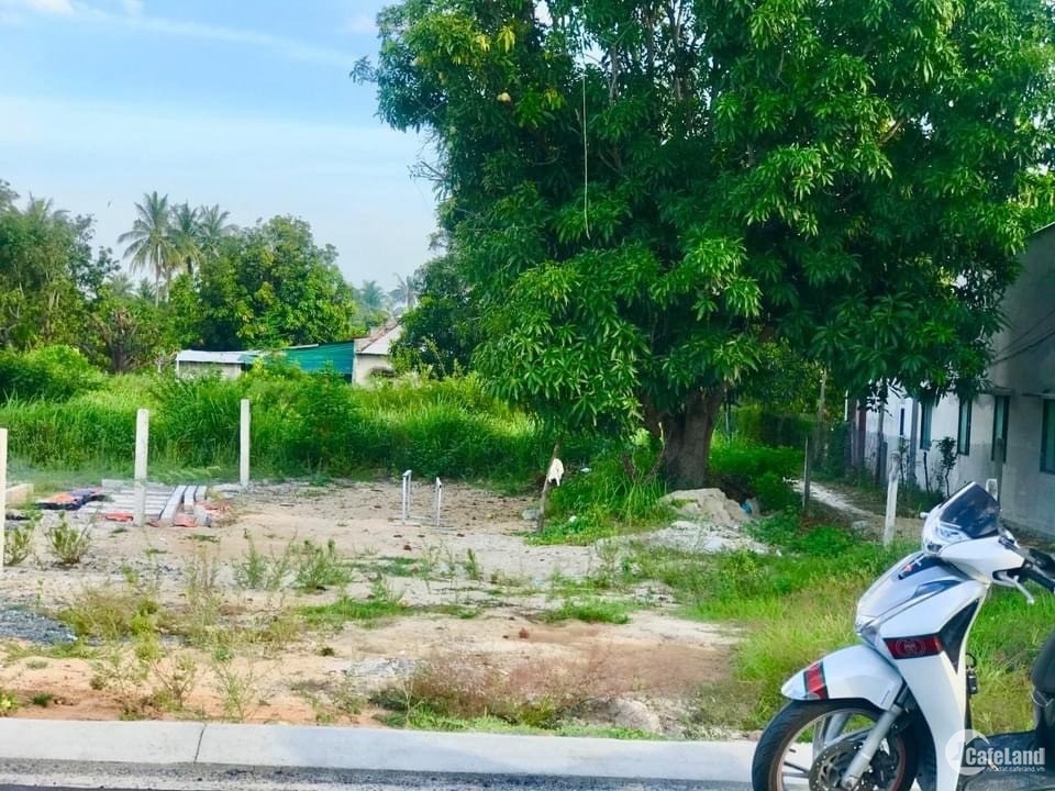 Bán đất giá rẻ lô góc 2 mặt tiền đường Lê Lai Cam Lâm Khánh Hòa.