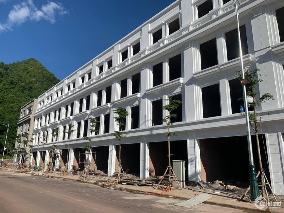 Bán ĐẤT NỀN  NHÀ 4 tầng xây sẵn tại thành phố Sơn La
