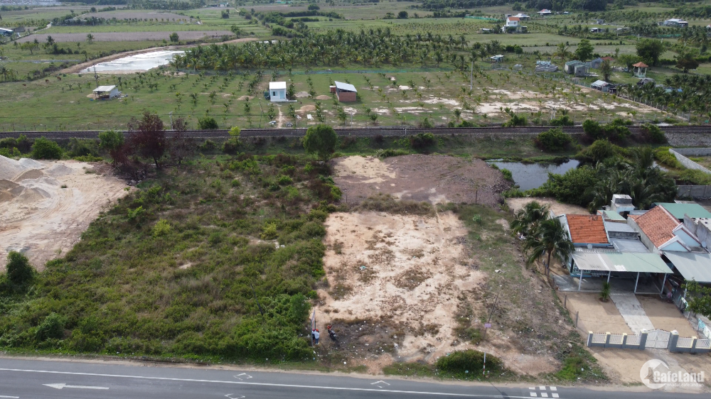 Lô đất 473m thổ cư mặt tiền đường chính huyện Vạn Ninh, tỉnh Khánh Hòa