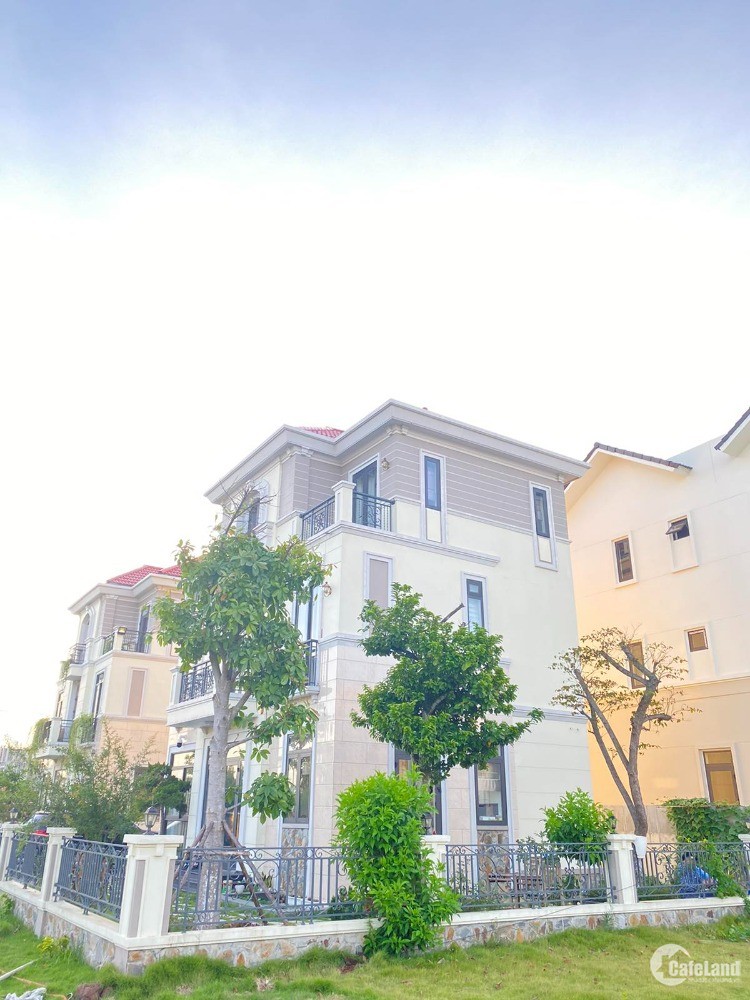 Bán gấp căn biệt thự tại Thành phố Từ Sơn, trung tâm vùng thủ đô giá ưu đãi