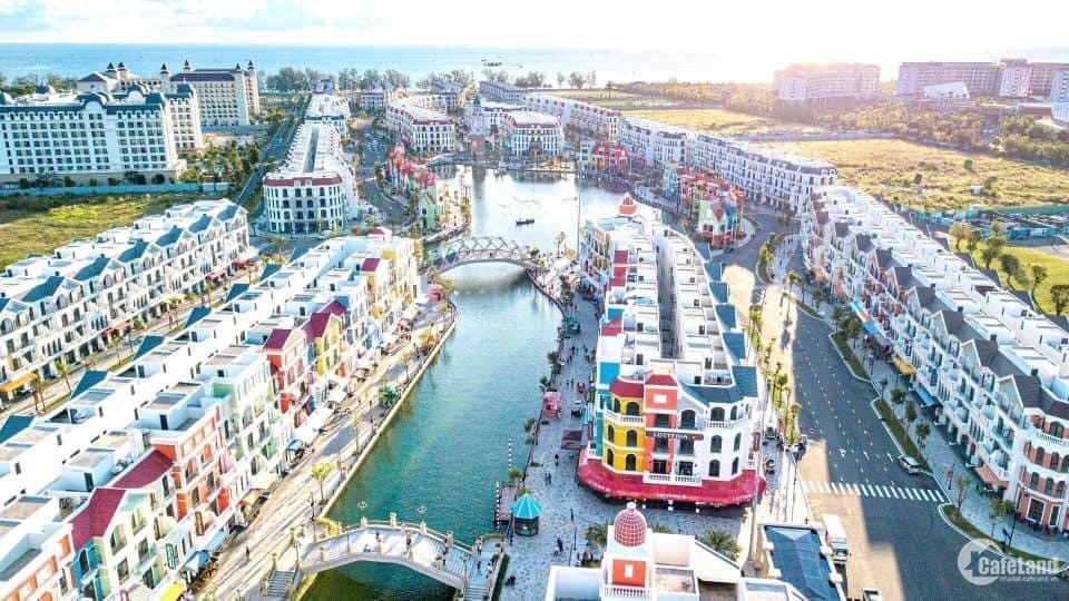Bán shophouse mặt sông Venice tại Grand World Phú Quốc, giá cắt lỗ 14,3 tỷ