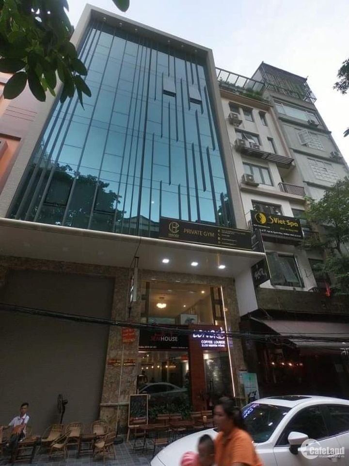 Cần bán building văn phòng Nguyễn Khang 155m2 8 tầng mặt tiền 8.5m giá 35 tỷ