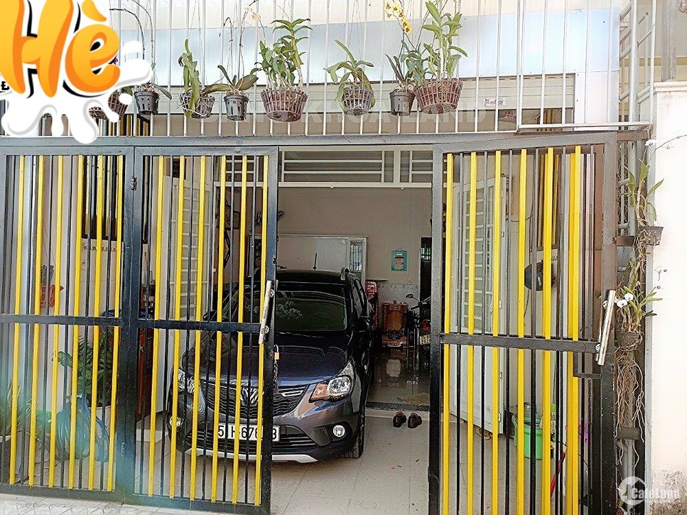Nhà hiếm 1 căn duy nhất sát nách Lê Văn Việt xe hơi để trong nhà DT 70m2 chỉ 4,2