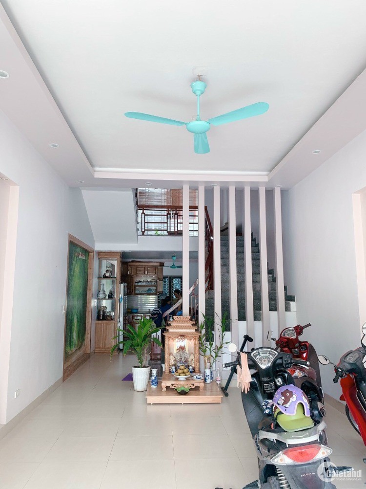 Bán nhà mặt phố Đặng Thai Mai, ph Tân Bình, TP HD, 3.5 tầng, mt 4.5m, 3 ngủ, gar