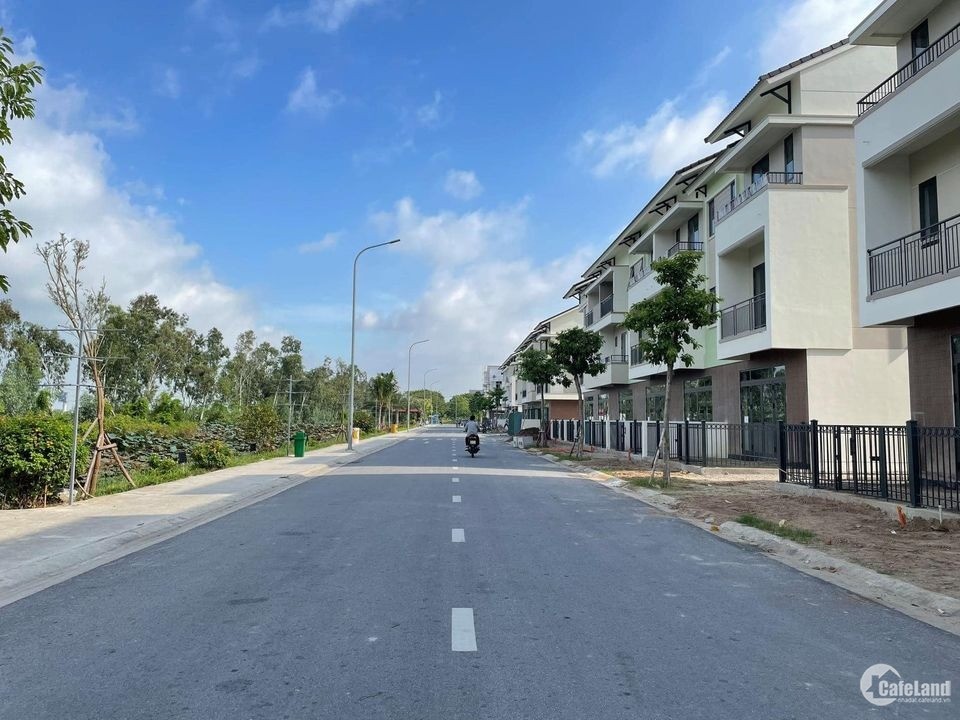 Centa Vsip khu ĐT Singapore chuẩn mực hoàn chỉnh đầu tiên tại Từ Sơn, Bắc Ninh.