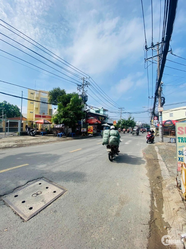 Mặt tiền Thoại Ngọc Hầu, Tân Phú – 145m2 – sổ vuông vức