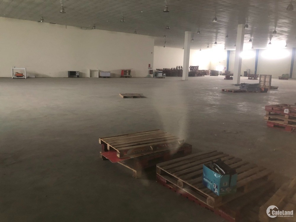 Cho thuê nhà xưởng 1.000m2, Khu công nghiệp Vsip, có đầy đủ sàn và trần