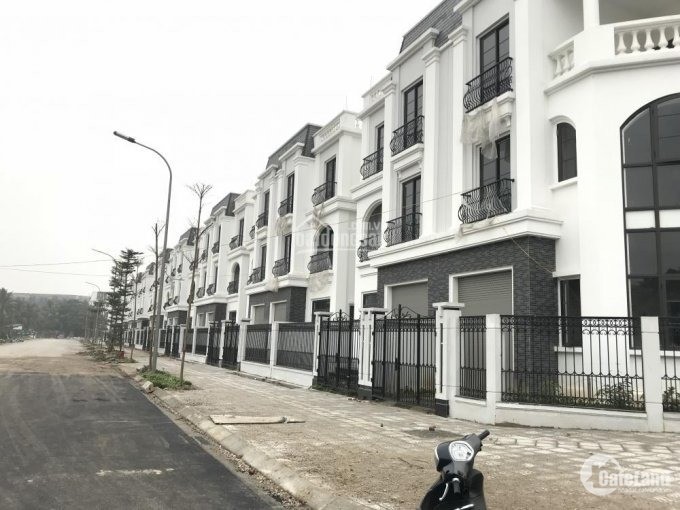 Bán nhà liền kề 5 tầng khu đô thị Hạ Đình, gần mặt đường Nguyễn Xiển