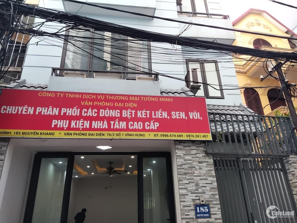 Bán nhà mặt phố Nguyễn Khang cũ ô tô đỗ cửa, cho thuê kinh doanh 20 tr/tháng, MT