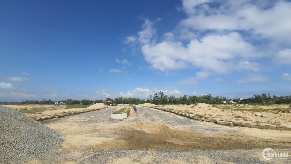 Đất nền gần biển Nam Đà Nẵng & có view sông Cổ Cò giá 15.5 triệu/m2