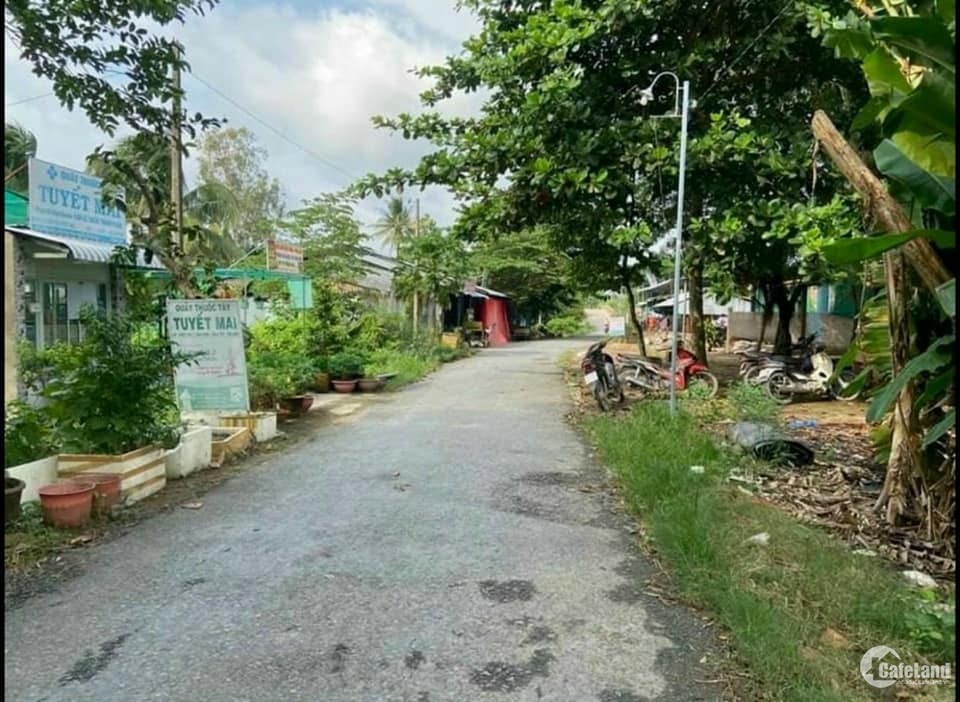 BÁN ĐẤT  Cần bán nền tại xã Bình Phước, Mang Thít, Vĩnh Long.
