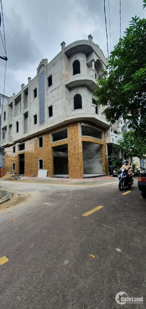 bán căn nhà 3,5 mê thuộc phường vip Nguyễn Văn Cừ đẹp mê li