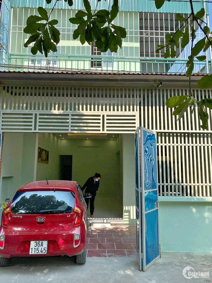 Cần bán nhanh nhà 2 tầng ở đường Nguyễn công trứ sau Trường Chuyên Lam Sơn