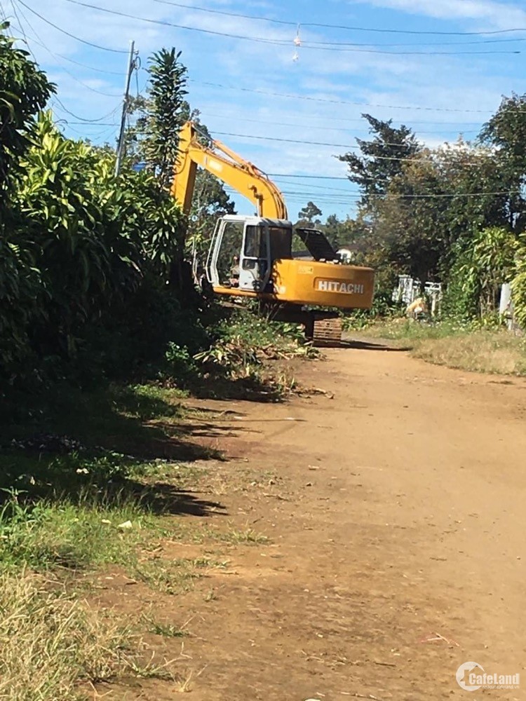 Bán gấp lô đất hẻm 146 Phan Chu Trinh Lộc Tiến Đường rộng 8m chuẩn bị lên nhựa