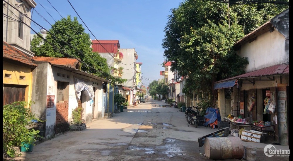 BÁN GẤP đất 2 mặt tiền thôn Lộc Hà dt 49m2 đường nhựa 3m ô tô vào tận đất giá ch