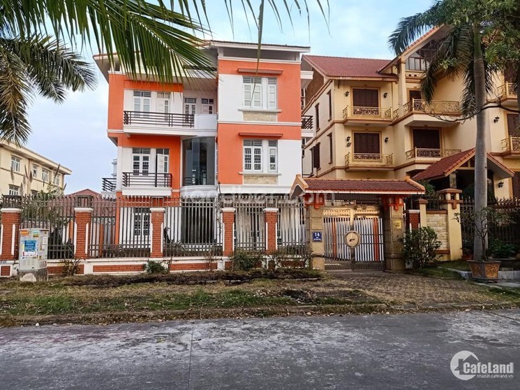 Bán Biệt thự cạnh vịnh di sản chỉ 65 tr/m2 tại Hạ Long Quảng Ninh