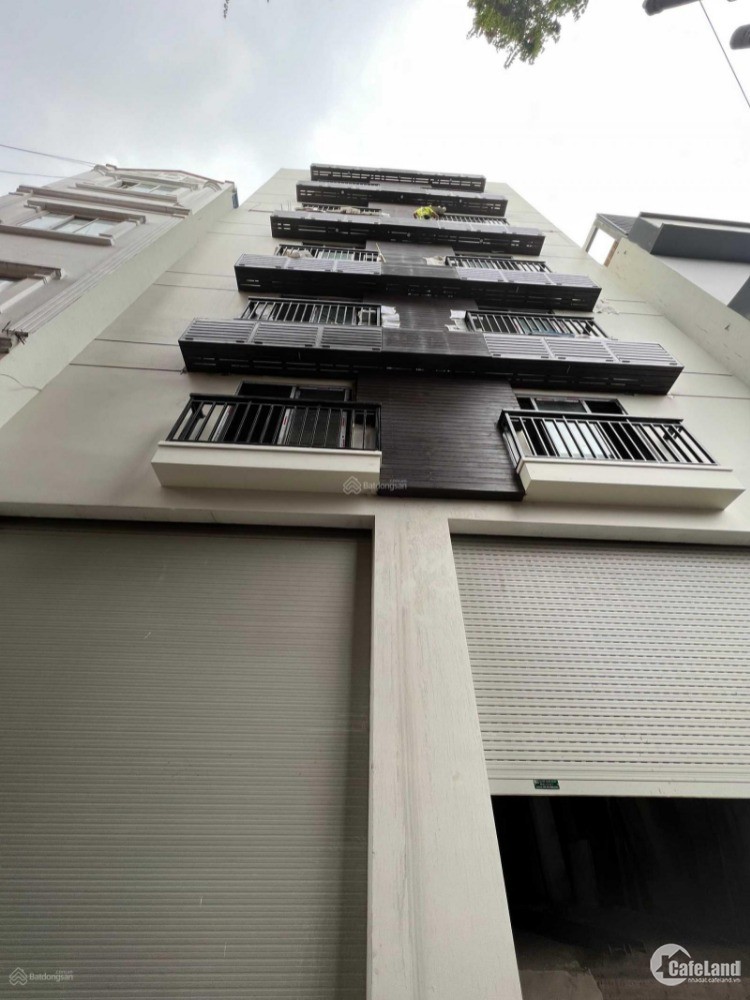 Bán căn hộ dịch vụ 7 tầng đường Lê Văn Sỹ, Q.3, cách MT đường 10m, gần 200m2, gi