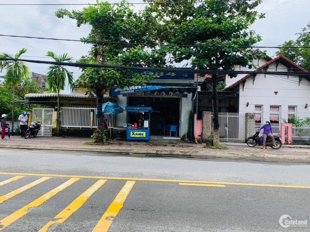 Cần bán nhanh căn nhà mặt tiền đường Quang Trung như ảnh giá rẻ bèo