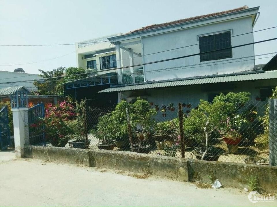 Cần bán nhà vườn hẻm oto Hùng Vương thông Lê Văn Sĩ vị trí đẹp mới ra
