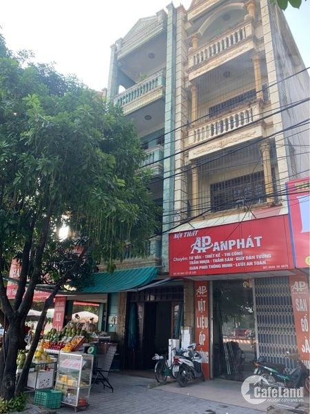 Bán nhà 4 tầng ngay mặt đường Đại lộ Lê Lợi