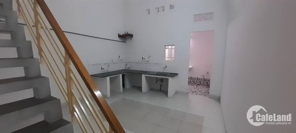 bán gấp căn nhà cấp 4 có gác.khu AT Vĩnh Hải, Nha Trang. Dt:70 m2