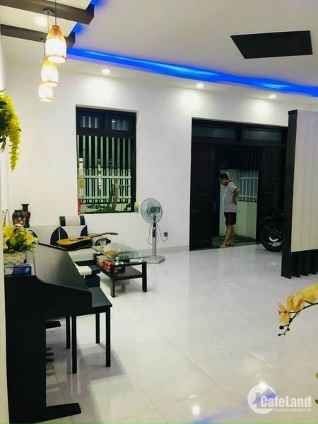 Hạ giá bán nhanh chiếc nhà xinh đẹp Vĩnh Ngọc-Nha Trang. Giấy phép XD đầy đủ