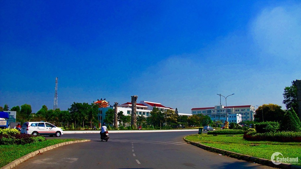 Bán mặt tiền kinh doanh Nguyễn Văn Linh - Quận 7 - 10x21 - Giá thương lượng