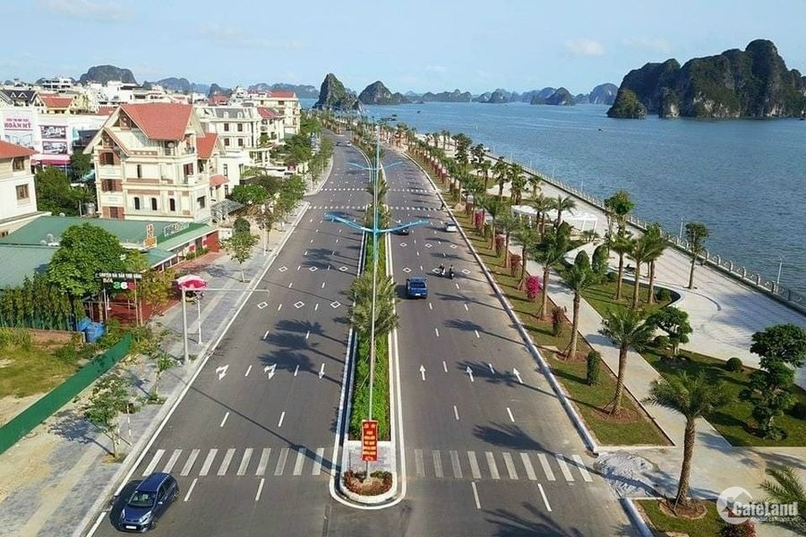  BÁN 2 Ô ĐẤT GẦN BÃI BIỂN CỘT 5 VÀ 8 MỞ RỘNG TP HẠ LONG. Giá đầu tư.