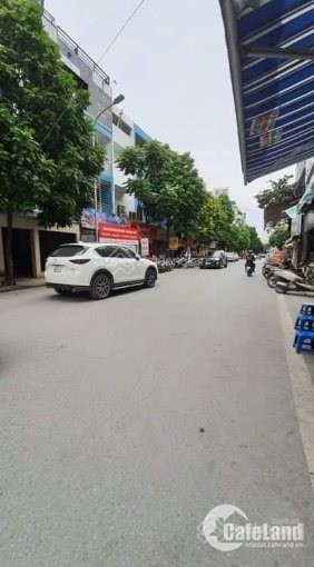 Cần tiền bán 55m2 đất mặt phố Đại Đồng, ô tô tránh, kinh doanh. Giá 3.6 tỷ